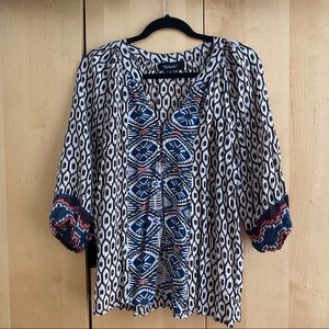 100% silk Tolani blouse size S